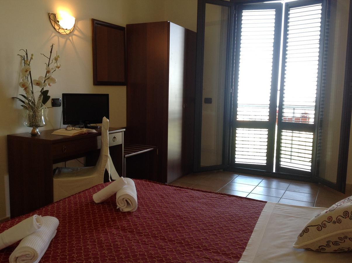 Hotel Aniana Massignano