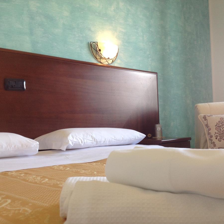Hotel Aniana Massignano